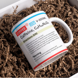 Uma caneca de café da Novel Caffeine.