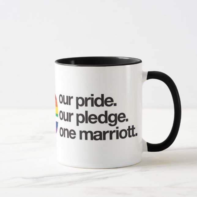 UMA caneca de Marriott (Direita)