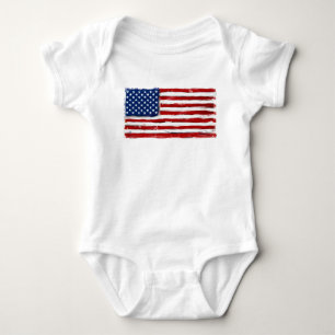 Uma peça de camiseta militar com bandeira america