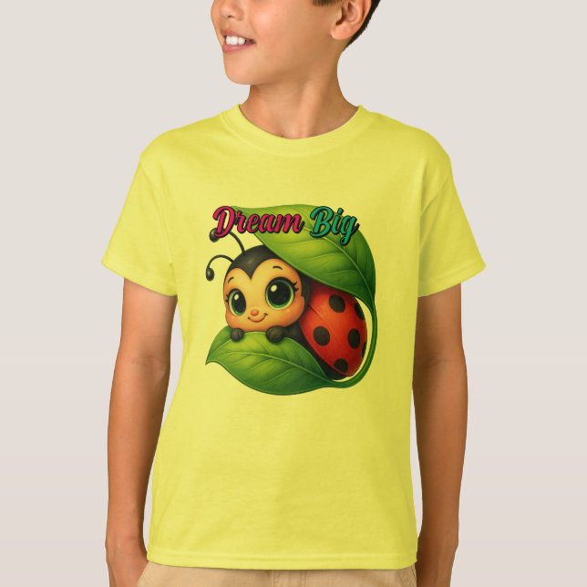 Uma plataforma amigável para criar camiseta única. (Frente)