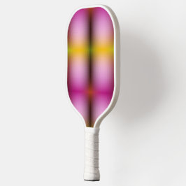 Uma raquete de pickleball com um rosa e roxo vibra