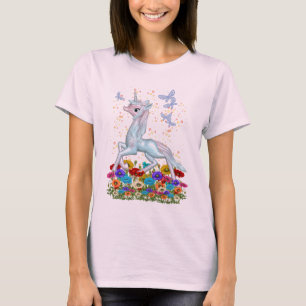 Unicórnio bonito e borboletas. camiseta