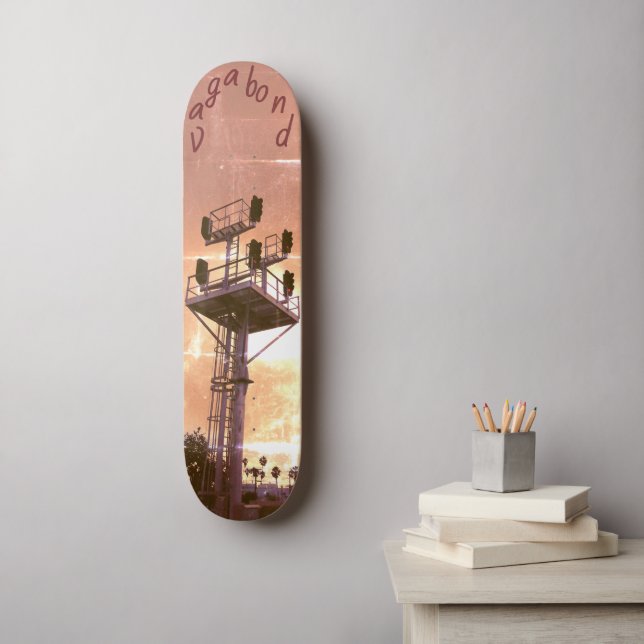 Urban Rustic Cityscape Vagabond Two Skateboard (Arte de parede)