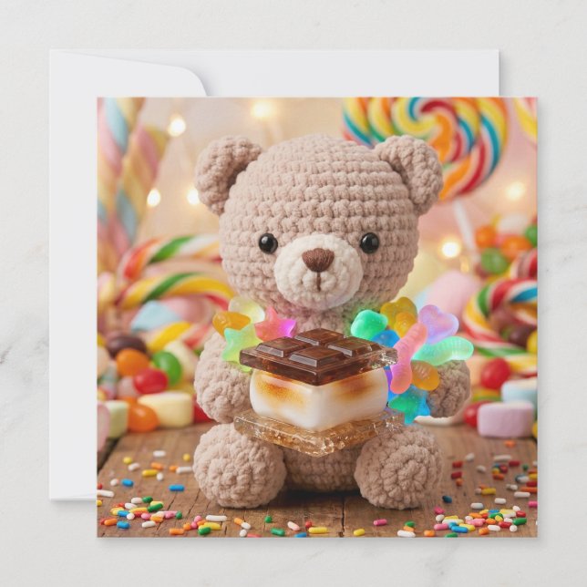 Urso de Crochê com S'more em uma Terra de Doces (Frente)