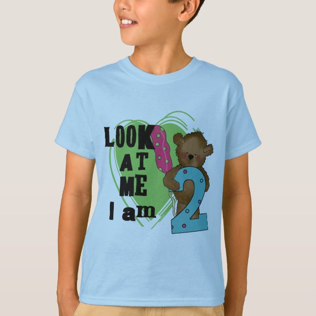 Urso de Teddy Sou 2 t-shirts e presentes de aniver (Frente)