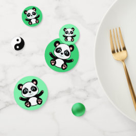 Urso panda fofo no verde