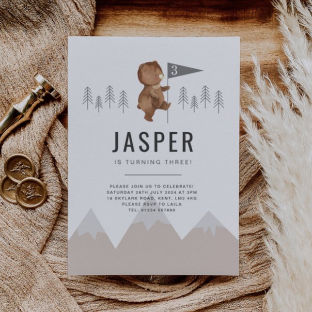 Ursos Montam Terceiro Convite de Aniversário (Criador carregado)