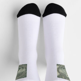 US$