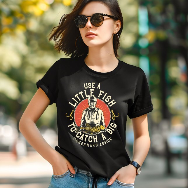 Use um pequeno peixe para pegar uma camisa grande (Criador carregado)