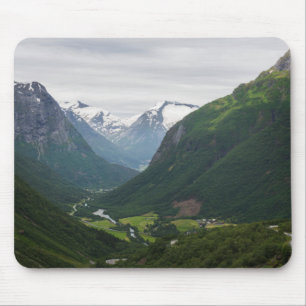 Vale de Hjelle no mousepad de Noruega