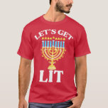 Vamos Sai Hanukkah Camisa Judia Menorah Ch Judeu<br><div class="desc">Vamos Sai De Hanukkah Camisa Judeu Menorah Jewish Chanukkah T-Shirt.</div>