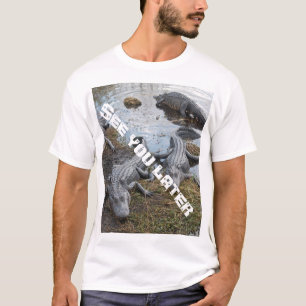 Veja-o um t-shirt mais atrasado do jacaré