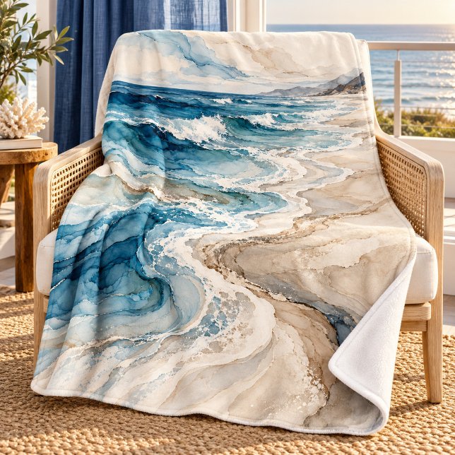 Velo Cobertor de Arremesso Corrente de Costa (30 x 40 inch fleece blanket. Printed front, plain white back. Styled scene; props not included.)