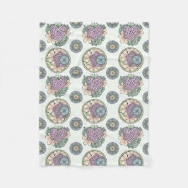 Velo cobertor de arte de rabo e flores.