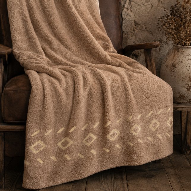 Velo Cobertor de Fleece Rustic Diamond Trail (Rustic diamond detailing inspired by desert trails and layered neutral interiors)