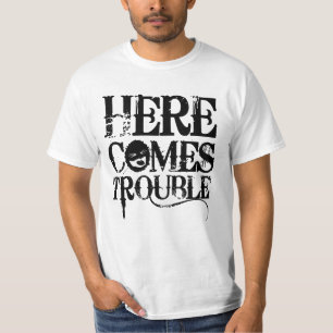 Vem aqui a camisa do problema