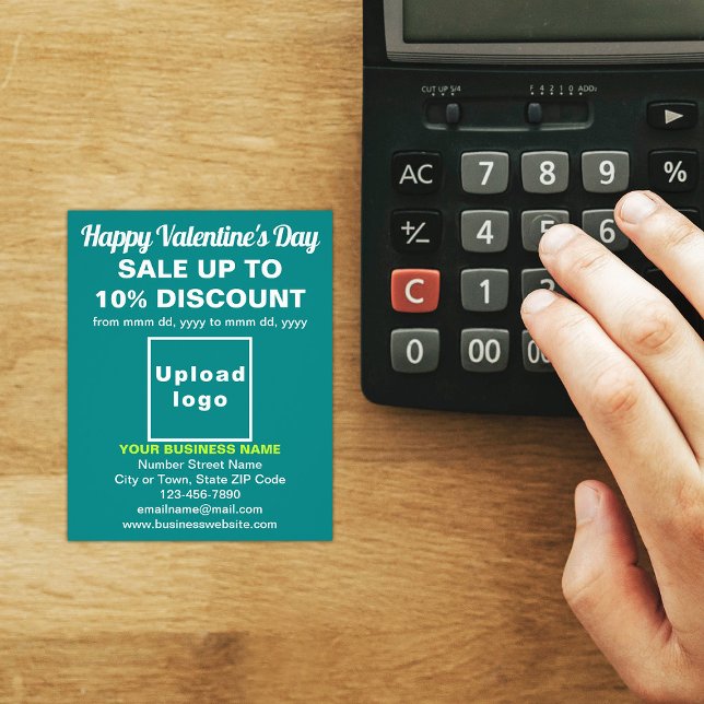 Venda de Namorados de negócios no Flyer Verde Teal (Attract more customers. Business Valentine sale on teal green flyer on store desk.)