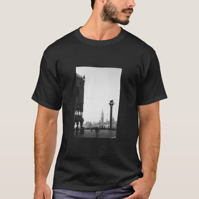 Veneza voou o t-shirt quadrado de St Mark do leão (Frente)