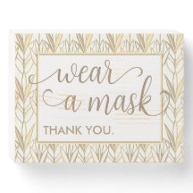 Vestir um Sinal de Casamento Elegante Branco e Dou