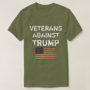 Veteranos Contra Trump T-Shirt