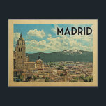 Viagens vintage de Cartão Postal Madrid<br><div class="desc">Design de Espanha em Viagens vintage de Madri com vista a uma cidade com montanhas como fundo.</div>