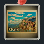Viagens vintage de Ornamento de espanha<br><div class="desc">Um ornamento de Espanha legal estilo vintage que apresenta a charmosa cidade de miravet,  aninhada na montanha.</div>