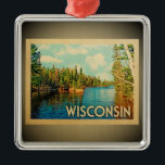 Viagens vintage de ornamento de Wisconsin<br><div class="desc">Um ornamento legal estilo Vintage em Wisconsin,  com uma linda cena do lago com árvores florestais e céu bonito azul.</div>