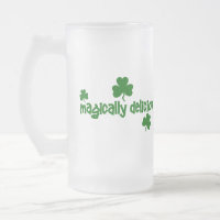Caneca de cerveja màgica deliciosa do fosco