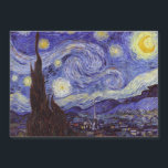 Vincent Van Gogh Starry Night Vintage Fine Art<br><div class="desc">Vincent van Gogh Starry Night Fine Art Painting Starry Night Starry Night é uma pintura do artista poste-impressionista holandês Vincent van Gogh. O céu azul à noite está cheio de nuvens, estrelas e uma lua crescente brilhante. A Noite Estrelada é a única noturna na série de visões da janela do...</div>