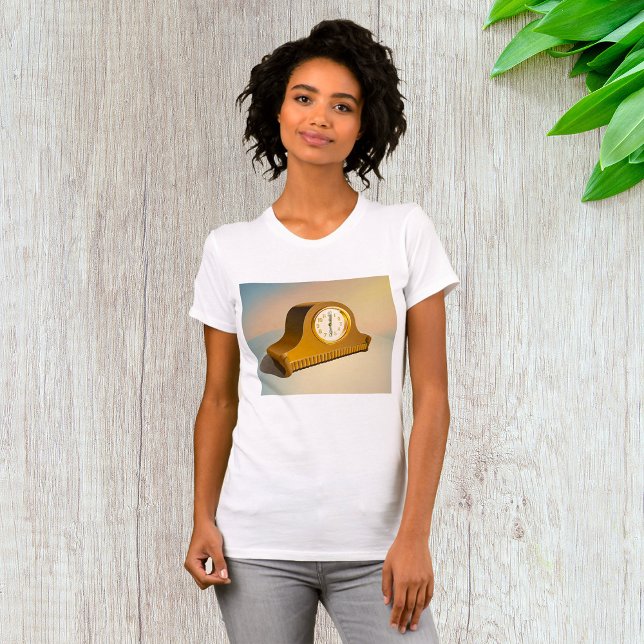 Vintage Clock Womens T-Shirt (Criador carregado)