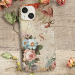 Vintage Shabby Rosas Russos e Monograma<br><div class="desc">Rosas rosas rosa-safra e flores silvestres azuis em um fundo de náusea aflita com campo de texto editável para seu nome ou monograma.</div>