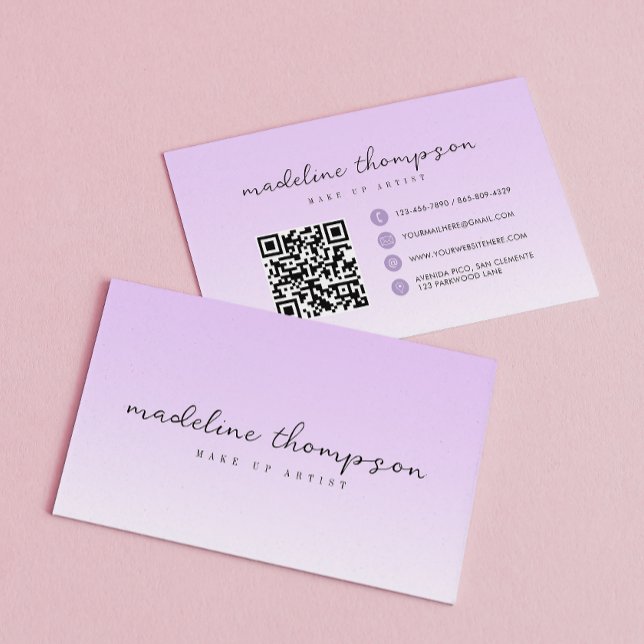 Visita Ombre Pastel Purple Script Qr Code Cartão de visit (Criador carregado)