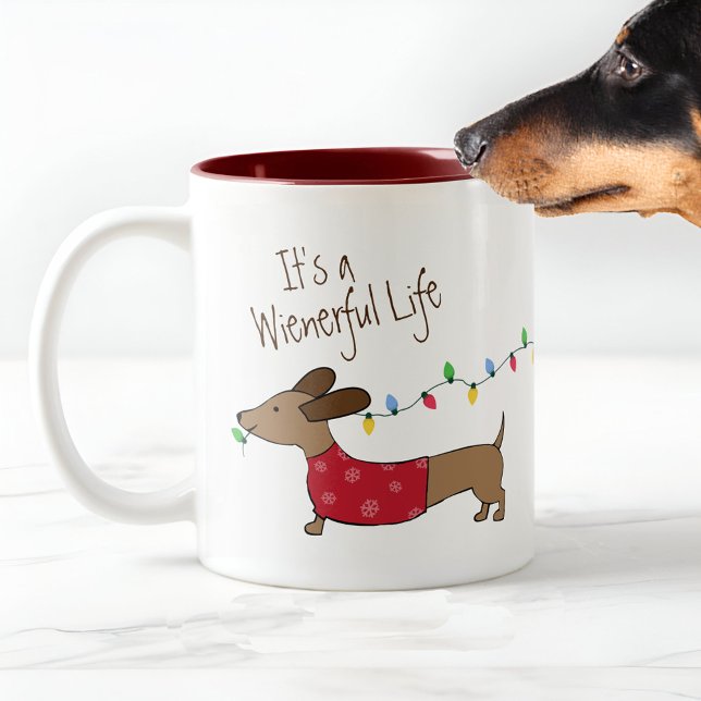 Viver com a vida inteira Dachshund caneca de Natal (Life is Wienerful dachshund christmas coffee mug for wiener dog moms, doxie dads & sausage dog love )