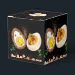 "Você é o Especial Egg-stra! Caixa de lembrancinha<br><div class="desc">Torne suas celebrações simples com esta adorável caixa de favoritos com temática de ovo! Tamanho perfeito em 2"x2"x2", é tão exclusivo quanto seus convidados e pronto para adicionar charme a casamentos, aniversários, eventos corporativos ou qualquer ocasião especial. Com estilo clássico e impressão a cores de cheio, ele complementa sem esforço...</div>