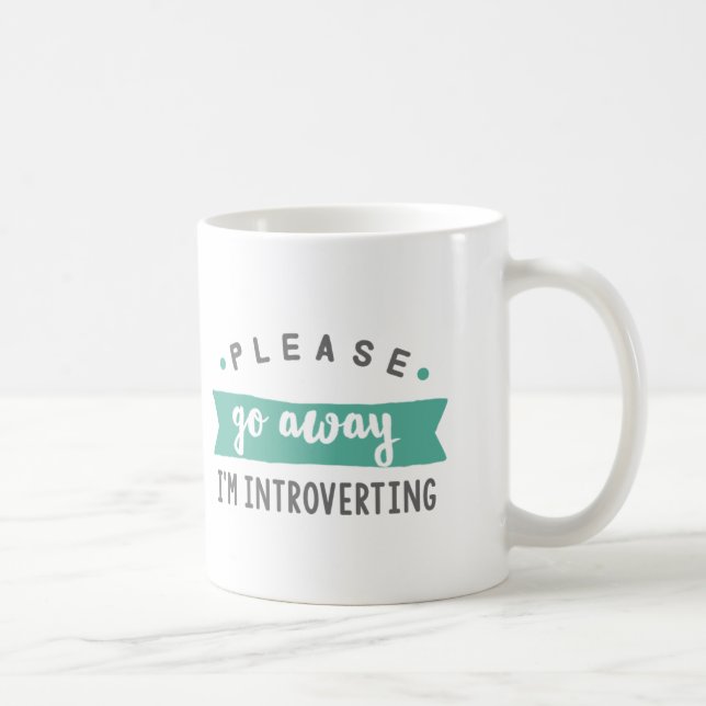 Vou por favor afastado eu introverting a caneca do (Direita)