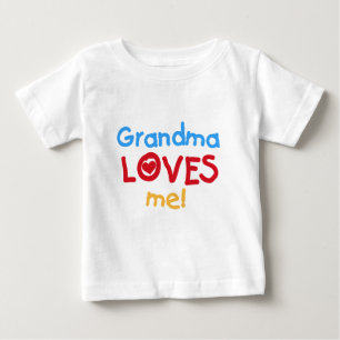 Vovó me ama T-shirts e presentes