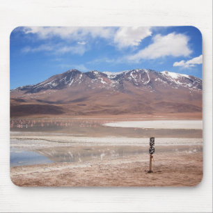 Vulcão em um mousepad da paisagem de Altiplano