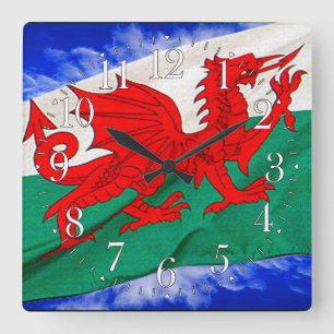 Wales Flag & Sky - Trágico relógio de parede patri