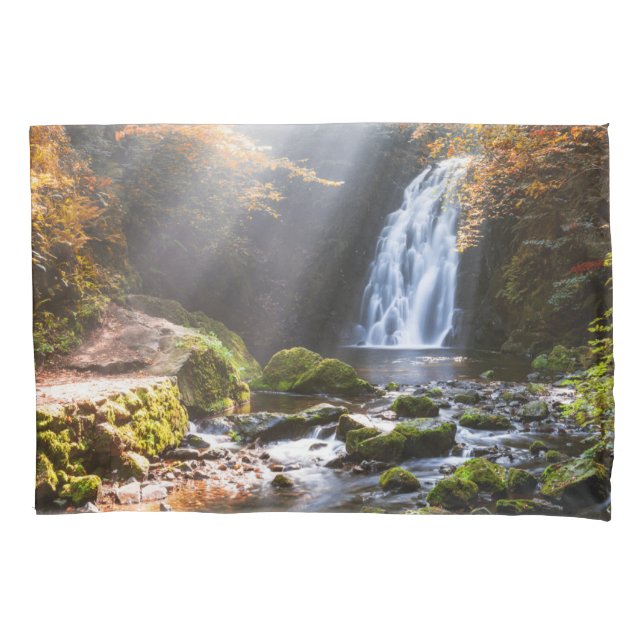 Waterfalls | Gleno, Northern Ireland (Frente)