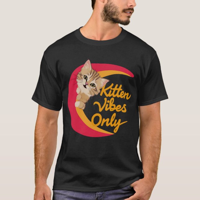 Whisker Royalty - Camisa Nacional do Dia de Gato" (Frente)