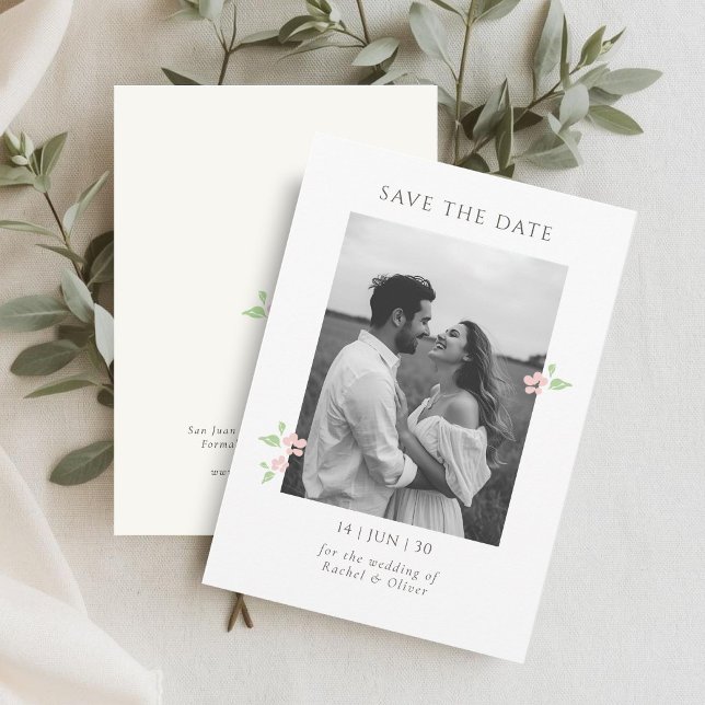 White & Ivory | Chic Floral Wedding Save the Date (Criador carregado)