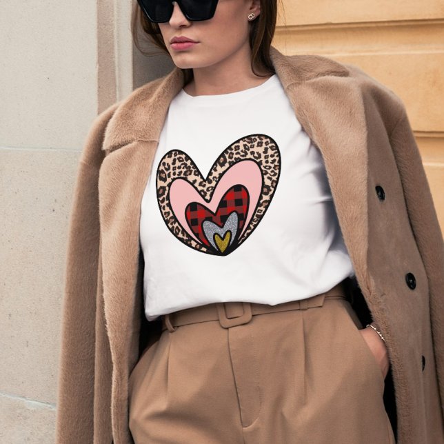 White Nested Hearts T-Shirt – Valentine Tee (Criador carregado)