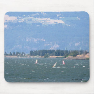 Windsurfing o desfiladeiro Mousepad