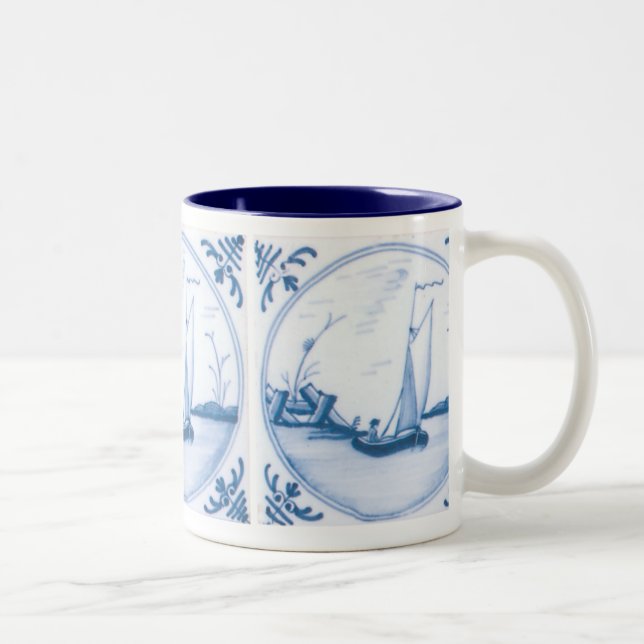 Xícara de café branca e azul delta (Direita)