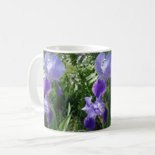 Xícara de café branca-flor-roxa
