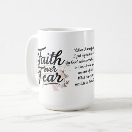 Xícara de Café com Versículo Bíblico Inspirador