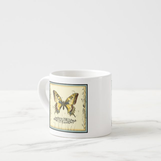 Xícara De Espresso Borboleta Decorativa com Flores Selvagens (Frente Esquerda)