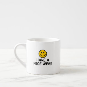 Xícara De Espresso Cara Amarela Sorridente Palavras Gentis