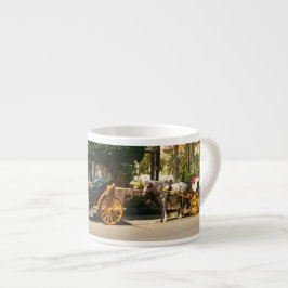 Xícara De Espresso Carruagem desenhada por quatro rodas