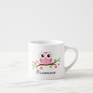 Xícara De Espresso Coruja cor-de-rosa bonito no nome customizável do